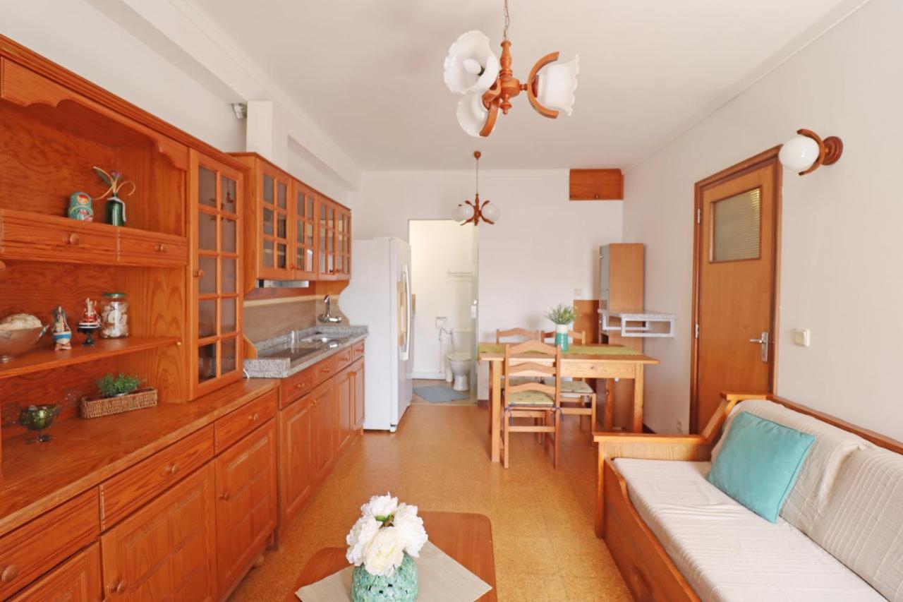 Ocean View Apartment With Free Parking Barra Buitenkant foto